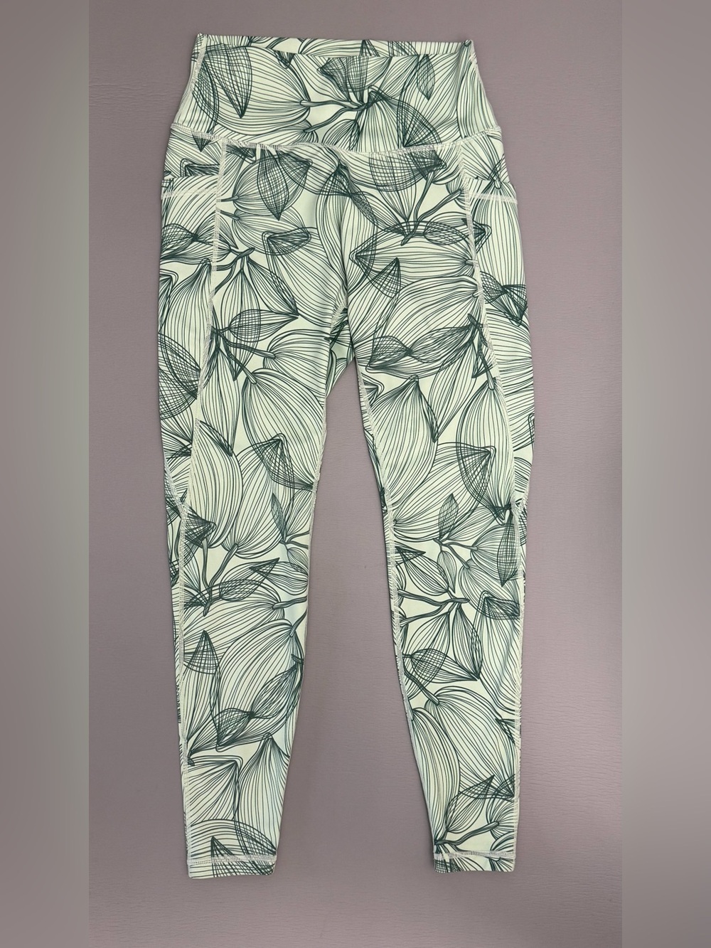 Buffbunny Collection Floral Pocket Leggings Medium Green & White High Rise